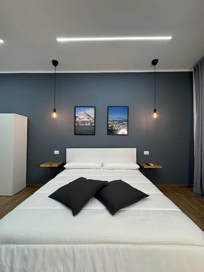 Conte Di Mola 67 Bed & Breakfast Naples