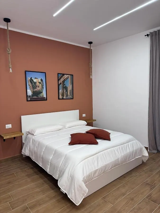 Conte Di Mola 67 Bed & Breakfast Naples Italy