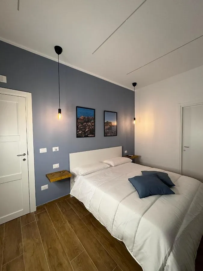 Conte Di Mola 67 Bed & Breakfast Naples