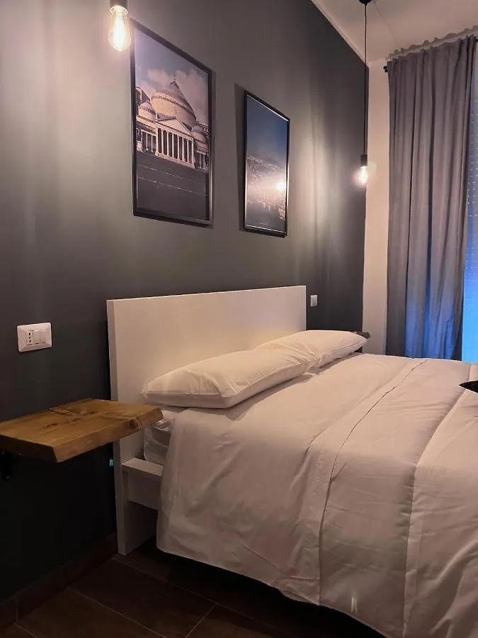 Conte Di Mola 67 Bed & Breakfast Naples